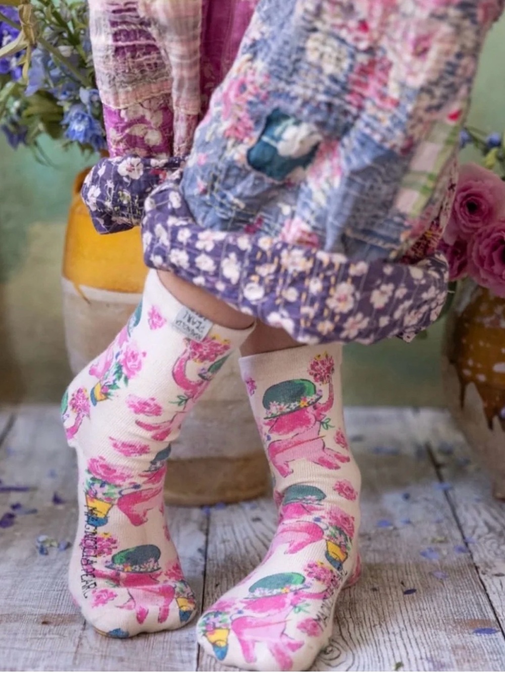 Magnolia Pearl Special Delivery Elephant Floral Cotton Socks, NWOT